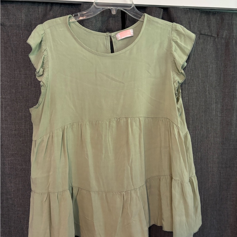 Women's Green Ruffle Sleeve Top
